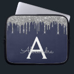 Gnistran Monogram för marinblått Silver Glitter Laptop Fodral<br><div class="desc">Faux-drivning i marinblått och Silver Modern och Elegant Girly Glitter och Gnistra Elegant Monogram Fodral. Fodral kan anpassas så att det omfattar ditt första och första namn.</div>