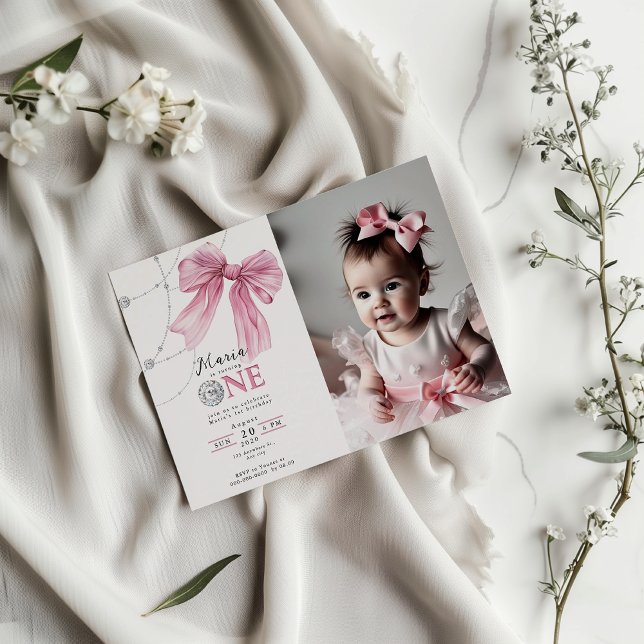 Gnistrande Rosa Coquette Båge 1:a Inbjudningar (Skapare uppladdad)