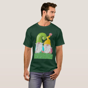 Gnome Couple i Grass Unisex T Shirt