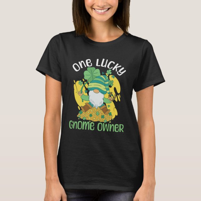 Gnome Gardening St Patricks Day Lucky Garden Dwarf T Shirt (Framsida)