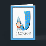 Gnome Kids Brev J Namn och Ålder Birthday Hälsning Kort<br><div class="desc">Om du vill ändra färg i gräns klickar du på "anpassa". När du lägger till namn och åldern på en födelsedagsflicka eller pojke till vårt gnommonogramkort, skapar du en engångsföreteelse, speciellt tillverkad barnfödelsedag hälsning. Att sitta bredvid det stora blå brev med gult- och orange stjärnor och spiral är en av...</div>