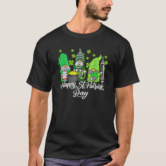 Gnome Nurses Saint Pattys SCrub Nurse St Patricks T Shirt (Framsida)