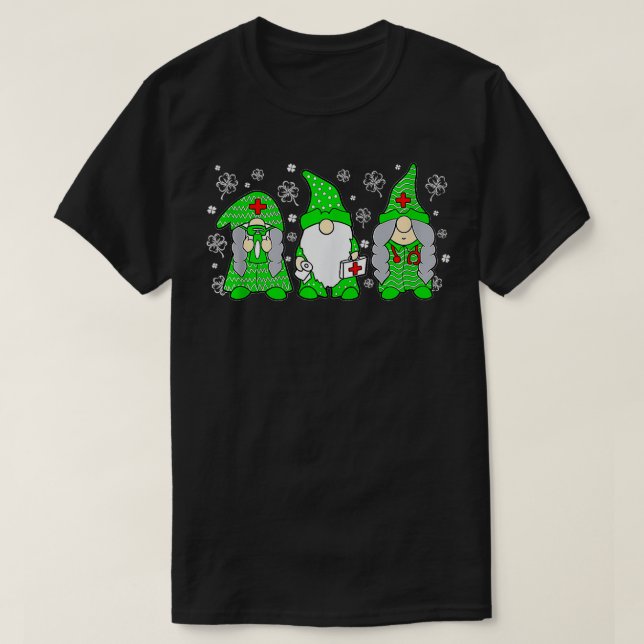 Gnome Nurses Saint Pattys SCrub Nurse St Patricks T Shirt (Design framsida)