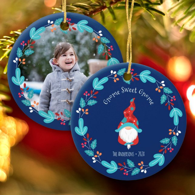 Gnome Sweet Gnome Elf Blommigt Utandning Fotblå Julgransprydnad Keramik (Skapare uppladdad)