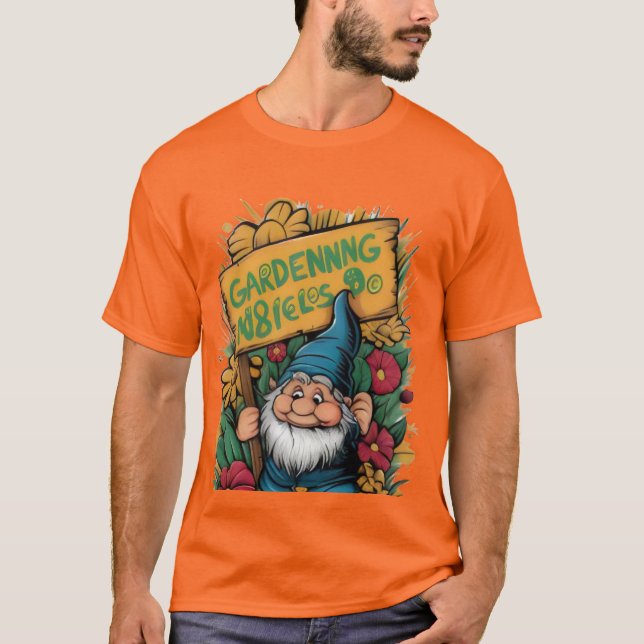 Gnome Sweet Gnome: Whimsical Garden Pun T-Shirt (Framsida)