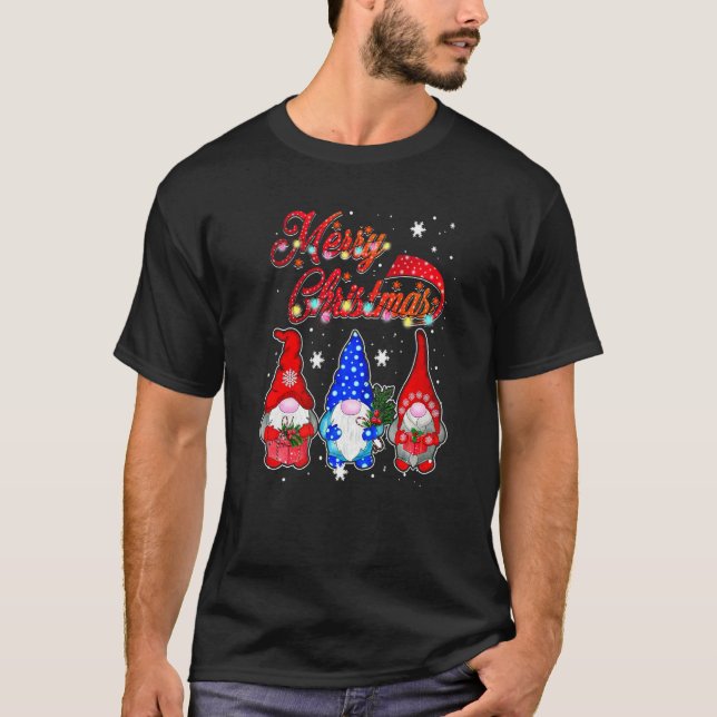 Gnome Xmas Pajamas Garden Merry Christmas Matching T Shirt (Framsida)