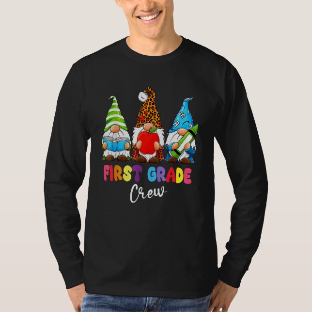 Gnomes First Grade Crew First Day Teacher Back To  T Shirt (Framsida)