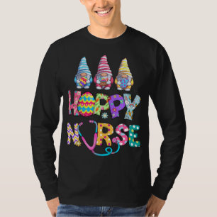 Gnomes Hoppy SCrub Nurse Påskhare Dyed Egg T Shirt