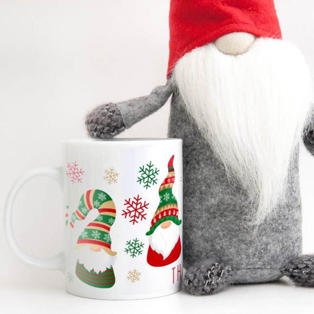 Gnomes Personlig jul Kaffemugg (Christmas gnomes bring joy, laughter, and a touch of magic to your holiday season)