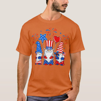 Gnomes som firar Independence day 4:e juli Pa T Shirt