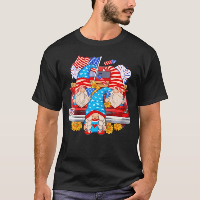 Gnomes with Lastbil America Flagga 4:e juli Indepe T Shirt (Framsida)