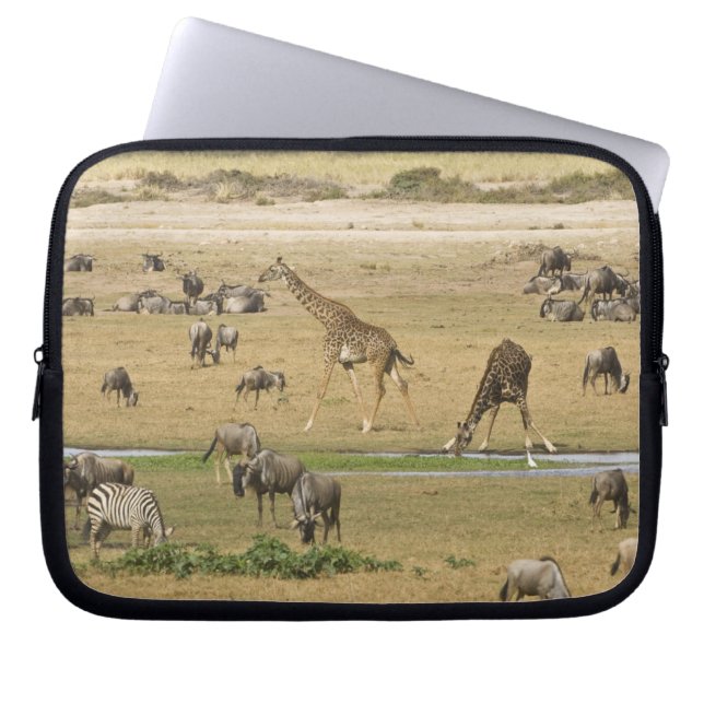 Gnu, zebror och giraffer laptop sleeve (Framsidan)