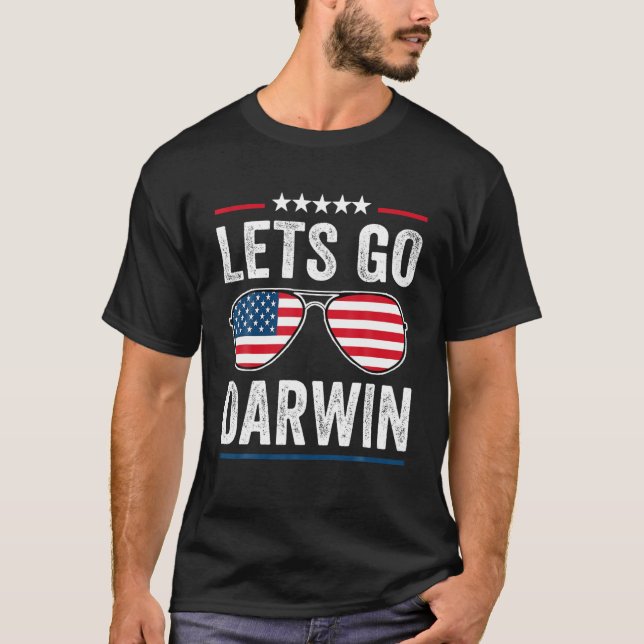 Go Darwin Aviator Sunglasses American Flagga T Shirt (Framsida)