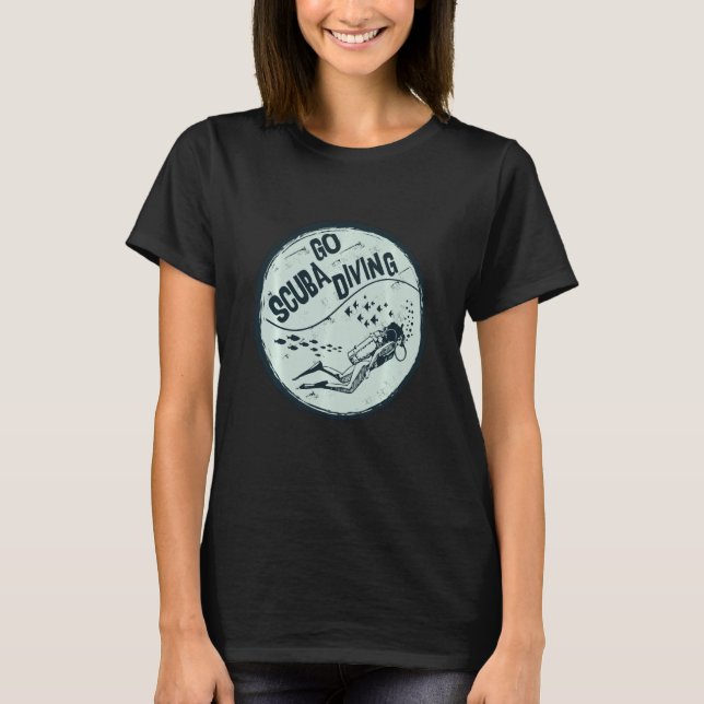 Go Dyka - Cute Underwater Scuba Diver T Shirt (Framsida)