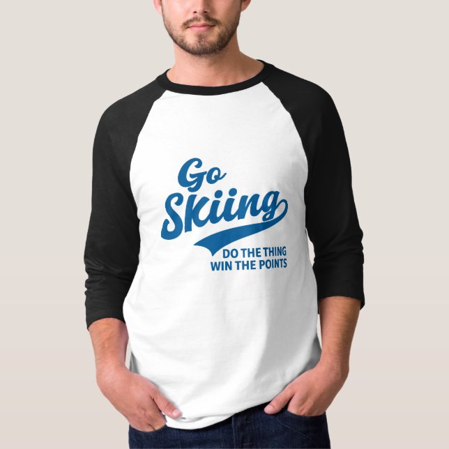 Go Skiing – Minimal Winter Sports Typography Desig T Shirt (Framsida)