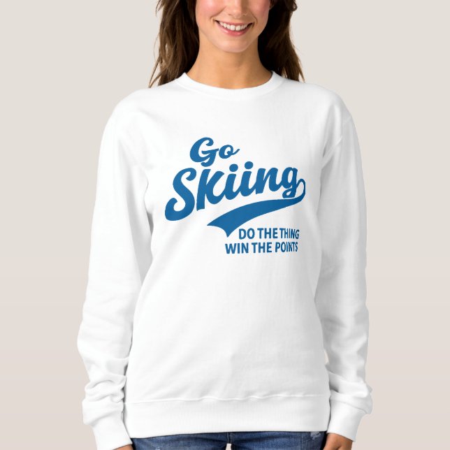 Go Skiing – Minimal Winter Sports Typography Desig T Shirt (Framsida)