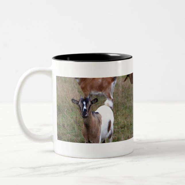 Goat i fält Två-Tonad mugg (Vänster)