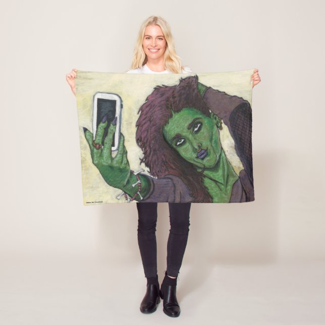 Goblin Girl Cell Mobil Selfie Fantasy Art Blanket Fleecefilt (På plats)