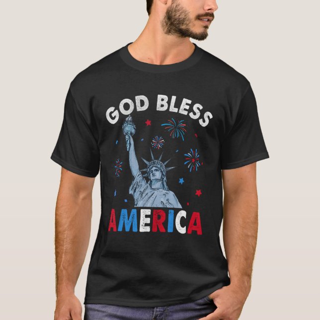 God Bless America July 4th Independence Day USA Me T Shirt (Framsida)