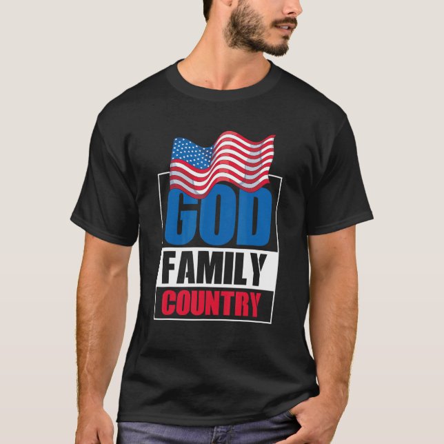 God Family Land Soldier Patriot Us Flagga Memoria T Shirt (Framsida)