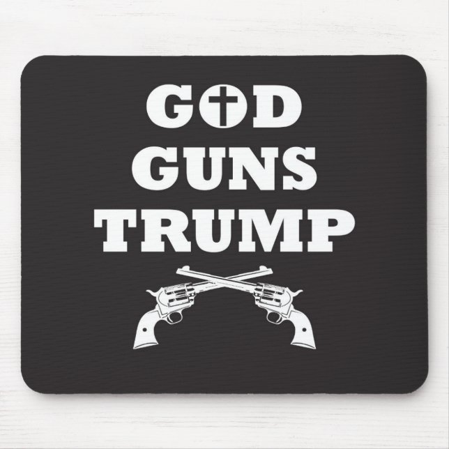 GOD GUNS & TRUMP! Andra ändringen av Högerna för a Musmatta (Framsidan)