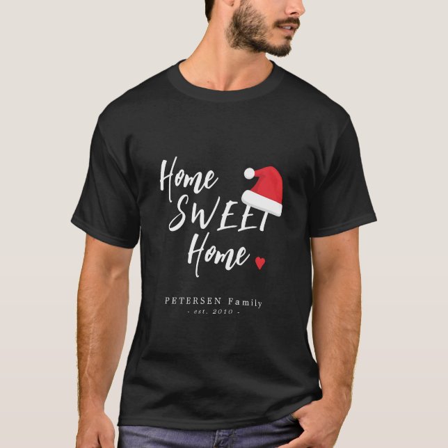 God hemma i jultomtefamiljen namn t shirt (Framsida)