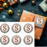God jul, andedräkt runt klistermärke<br><div class="desc">En årgång julklapp för krans med ditt eller dina initiala. Glöm inte att byta brev! Lägg till anpassningsbarnas ordalydelse i den här designen genom att använda rutorna "Redigera den här designmallen" på objektets höger eller klicka på knappen "Anpassa den" för att ordna texten, ändra typsnitt och färg och för att...</div>