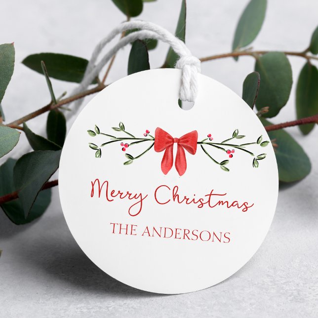 God jul Chic Coquette Red Bow Personlig Gåvor Etiketter (Spread holiday cheer with these festive, custom gift tags featuring a red bow, and holly accents.)