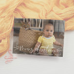 God jul - Cute Cat-Helgdag - foto Julkort<br><div class="desc">God jul! Det här söta julkortet, som kallas katt, har ett foto i fullt på framsidan med en mjuk snötäcke över gräns. Vid kortets grund är "Meowy-jul" handskriven i modern manusgrafi. Under den, till högerna, finns er familj namn och året. Kort bakåt till ett handdraget tass avtryck mönster mot en...</div>