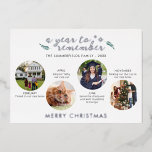 God jul Family Photo Collage Silver<br><div class="desc">Julfamiljefoton År i Bilder Silver Foil-Helgdag som du enkelt kan lägga till dina artikelfoton av milstolpar som inträffade under året. Perfekt för familj och vänner att hålla sig på spåret med ditt livs prestationer samtidigt som de önskar sig en underbar julhelg.</div>