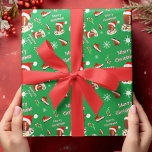 God jul fotboll med snack Food Mönster Presentpapper<br><div class="desc">En snyggt,  en sorts julfotboll mönster med en fotbollsspelare som bar en julhatt och satt i en vit andedräkt omgiven av populära fotbollssnacks. "God jul" candy cane rand ord,  vinterslott för fotboll och Candy cane med fotbollsmotiv En fantastisk julomslutning papper för fläkt för fotboll!</div>