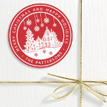 God jul Glad helg Winter-Personligen Runt Klistermärke<br><div class="desc">God jul Glad helg Winter-Personligen Namn Stickers Labels har texten "God jul och Glad helg" i modernt, vitt skript på röd bakgrund och personlig med ditt namn som omger ett hem med Julgranar och snöflingor. Perfekt till jul, party favors och Helgdag eller till kontoret för varor eller post. Designad av...</div>