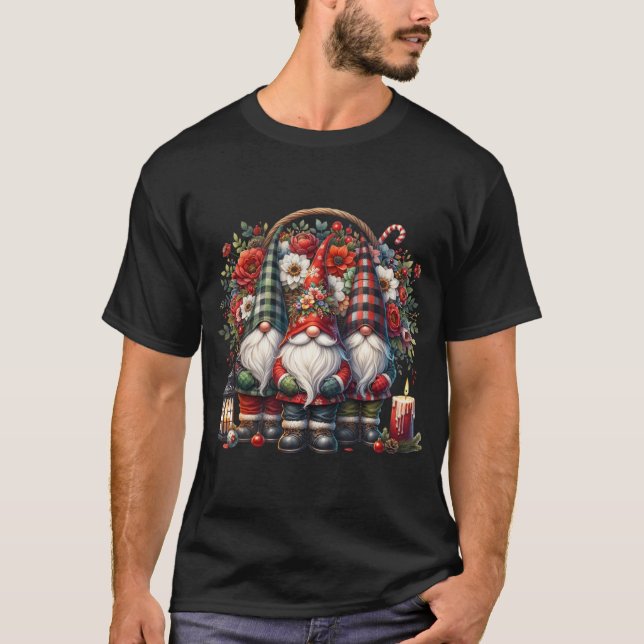 God Jul Gnome Magic T Shirt (Framsida)