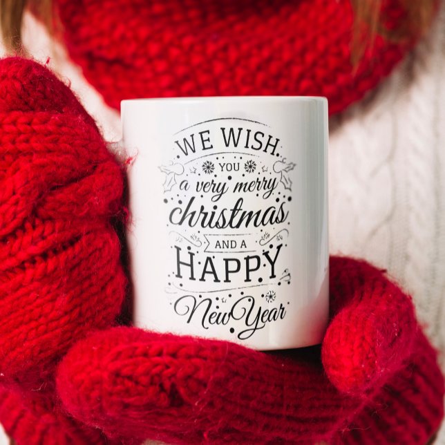 God jul & Gott nytt år Hand-Lettered Kaffemugg (We wish you a very merry Christmas and a happy New Year in a chalk inspired typography.)