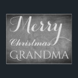 God jul Grandma Chalkboard Typography Helg Vykort<br><div class="desc">God jul Grandma,  du kan ändra "Grandma"-texten,  Handwrite Typography Chalkboard Blackboard Black and White Helgdagars Season Anpassningsbar Glad helg julkort,  du kan också enkelt lägga till mottagarens namn och adress,  om du föredrar att lägga till detta hemma och bara ta bort exempeltexten.</div>