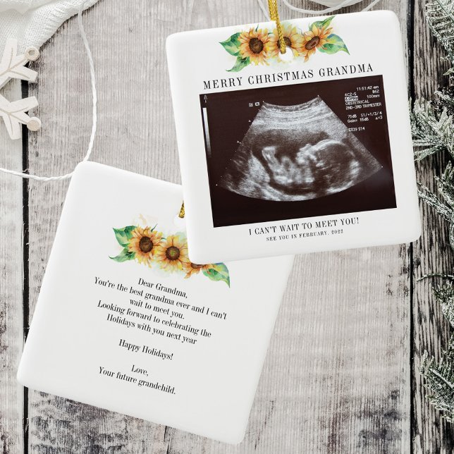 God jul Grandma Solros Ultrasound Photo Julgransprydnad Keramik (Sunflower Greenery Sonogram Grandma Baby Announcement Ornament)