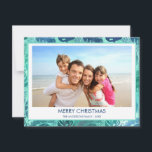 GOD JUL HAWAIEN TROPICAL BEACH PHOTO JULKORT<br><div class="desc">Blått och Grönt Turquise incandescent Faux Foil God jul Hawaiian Tropical Handflatan Löv Family Photo julcard. bild och familjen namn kan bytas ut mot detta enkla foto på stranden eller kusten av julfamiljen.</div>