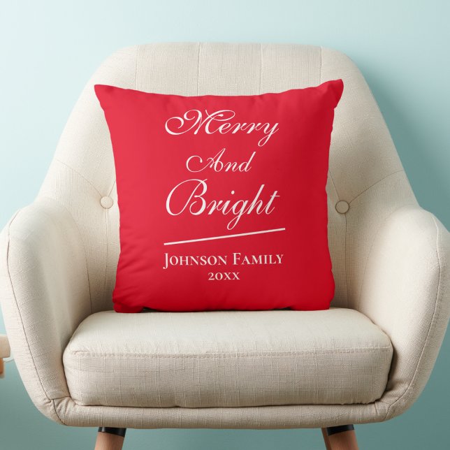 God Jul med Chicen Mjuk och ljus skript Kudde ("Merry And Bright' cheerful chic red Christmas throw pillow.)