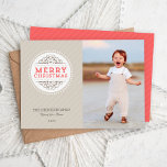 God jul Modern Helgdag-fotokort Julkort<br><div class="desc">Den senaste julfotokortsdesignen har plats för ditt familjefoto och färgstark roligt med vismisk helgdag som läser God jul i en elegant runt ornament ram med prickad gräns och snurrande prägel. Anpassa designen till familjens namn och till året. Mekanisk samordning tog bort mönster på baksidan. Klicka på knappen CUSTOMIZE IT om...</div>