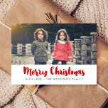 God jul modern röd och vit bild vykort<br><div class="desc">Ett modernt typsnitt för penselteckensnitt för denna samling av julfotokort. Så här anpassar du dig med din favoritfamilj bild. Du kan också enkelt ändra färg på teckensnittet så att det passar dig.</div>