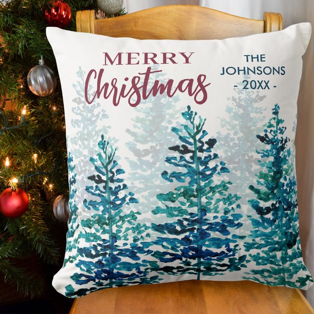 God jul Modern Watercolor Forest Träd Kudde (Stylishly Personalize with Your Custom Name & Year)