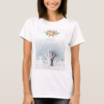 God jul och Gott nytt år! JULAFTON Snö T Shirt<br><div class="desc">God jul och Gott nytt år! 20XX JULAFTON Kvinnors T-Shirts dekorerade med julmagiska symboler mönster, garland, vintersnöskog i Helgdag, snögubbe, julgran, julklare boll, renar, Pepparkaksgubbar, konfekt, sparkler, snöflingor, julstjärnor och mer festlig handgjord inslag. Original trendig Graphics Design for Clothing & Shoes > Women > Clothing > Toppar & T-Shirts >...</div>
