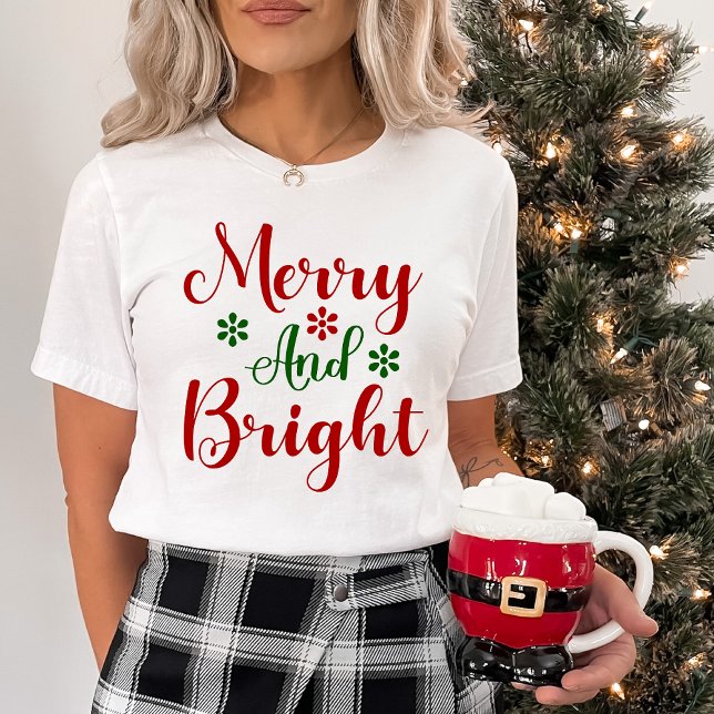 God jul och ljus Festive Red och Grönt Jul T Shirt (Merry and Bright Festive Red and Green Christmas T-Shirt)
