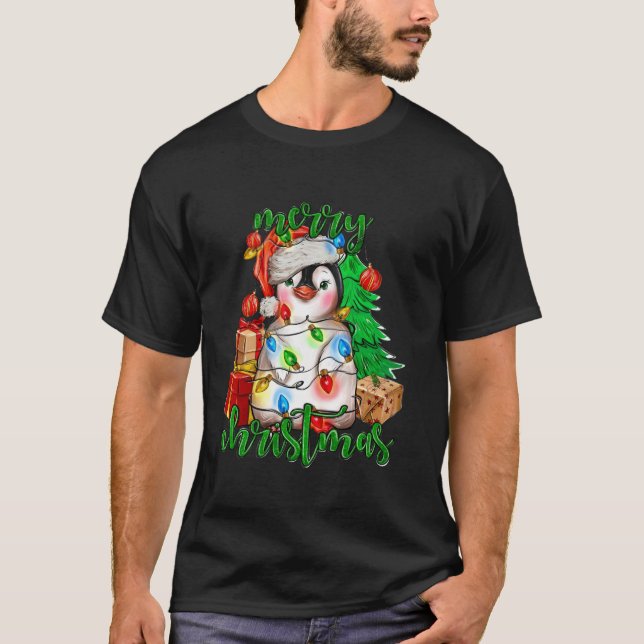 God jul Penguin Julafton Träd Ljus Julafton Holi T Shirt (Framsida)