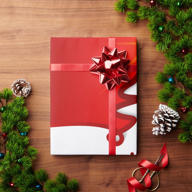 God jul presentpapper (Festive greenery and pinecones surround this beautiful gift!)