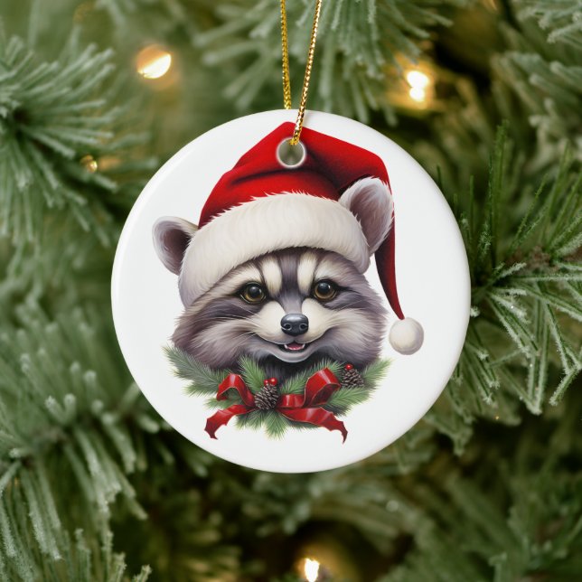 God jul Raccoon i Santa Hat Holly Berries Julgransprydnad Keramik (Träd)