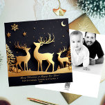 God jul Reindeer Trio Photo Julkort<br><div class="desc">Njut av att skicka ut en vacker trio renar som står på backe i skogen som tittar vid himlar med snöflingor och måne. Fotomall på textmallarna längst bak och hälsning längst fram. Svart bakgrund.</div>