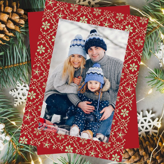 God jul Snowflake Elegant Red 1 Photo Julkort (Christmas elegant red photo holiday card with a single photo template. )