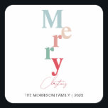 God jul typografi, enkelt ljus färg fyrkantigt klistermärke<br><div class="desc">Den vackra pastel färg God jul,  den enkla julklappen kan personlig med namn i familjen.</div>