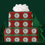 God jul Wandeand Cute Anpassningsbar Hund Photo Re Presentpapper<br><div class="desc">Vackra anpassningsbar med foto jul och papper med en grönt helgdag med röd bakgrund. Byt ut med din hund foto mitt i utandningen mönster eller lägg till en katt bild för dina vänner och familj. God jul är skrivet i ett sött,  vitt,  handskrivet skript.</div>